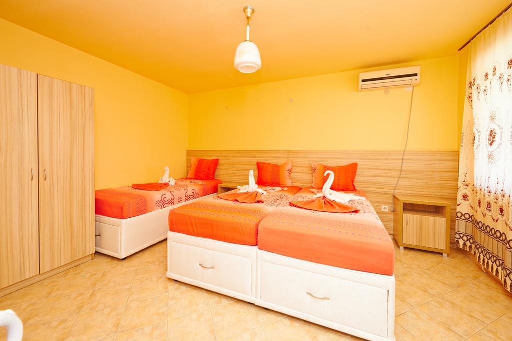 Viva Beach Hotel Pomorie Cameră foto